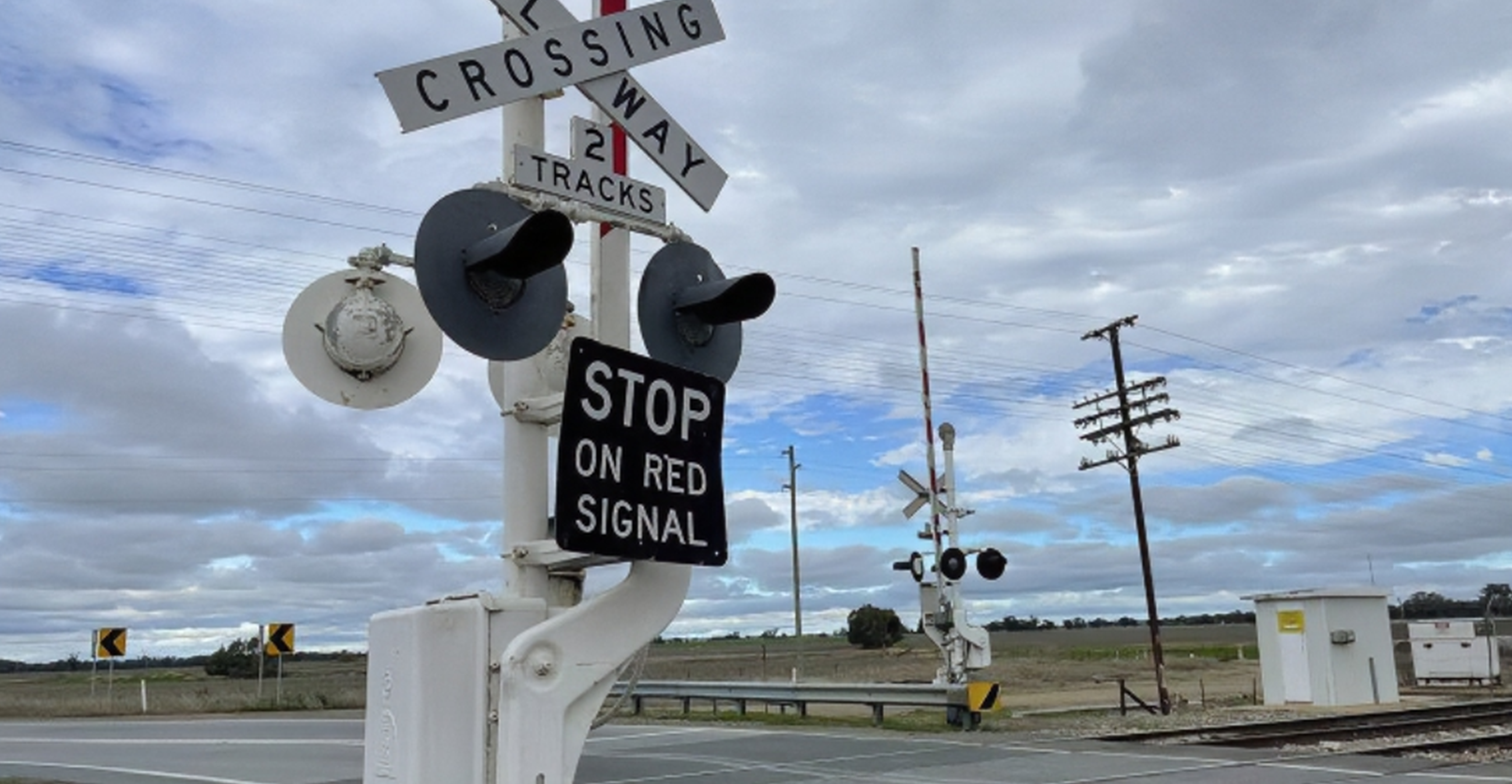 LevelCrossing001