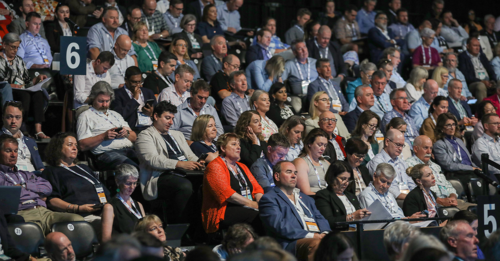 conf_crowd